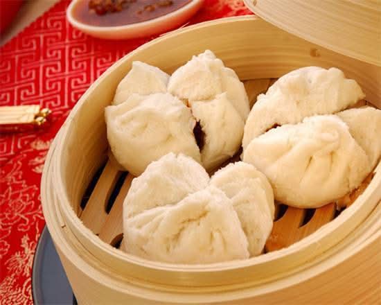 06. BBQ Pork Bun 蠔皇叉燒包